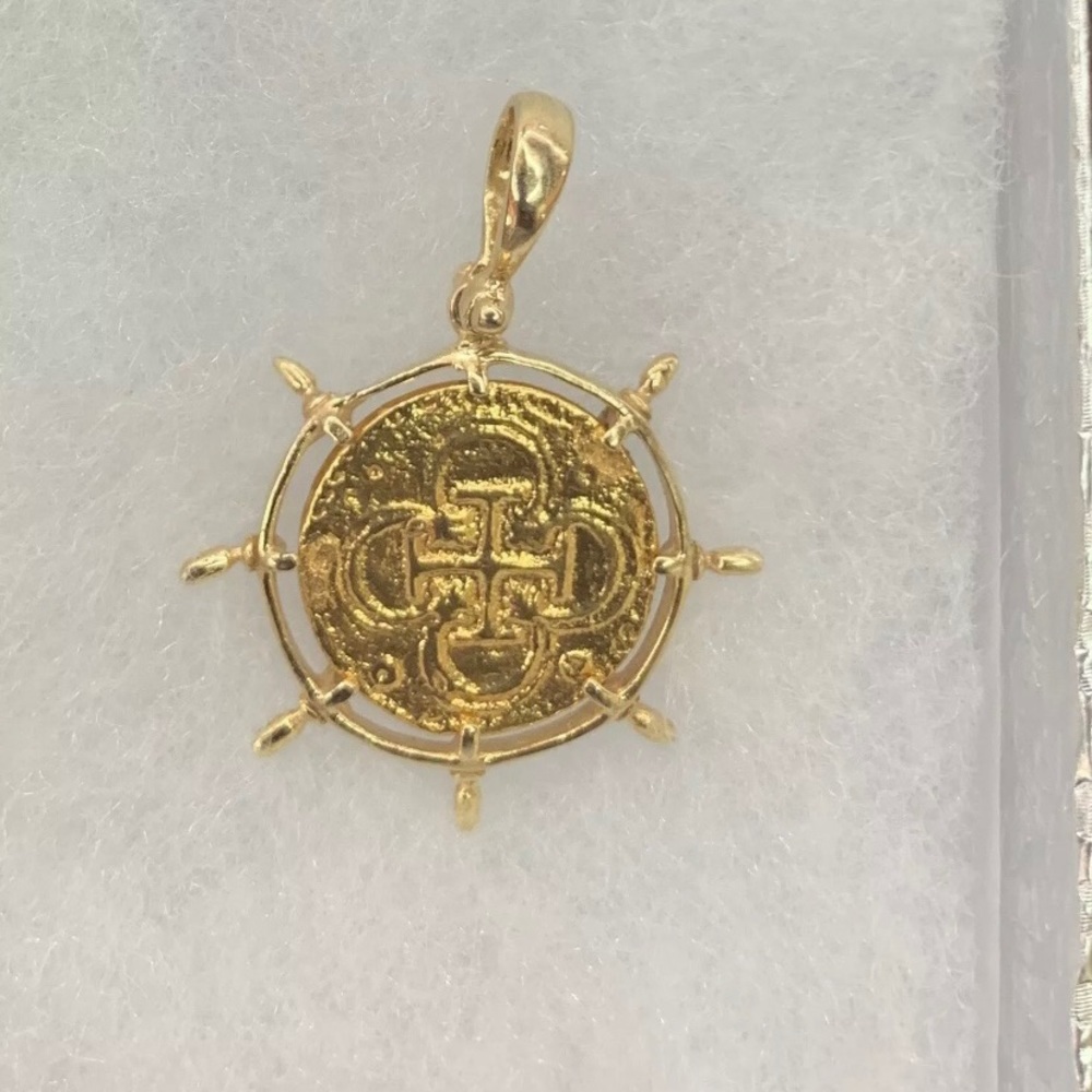 14Kt solid gold Atocha coin pendant